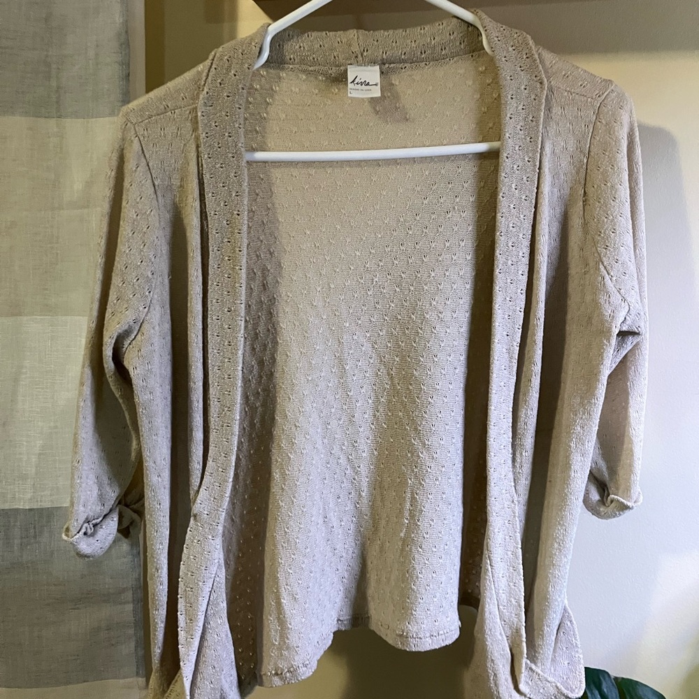 Women's Cream 3/4 sleeve sweater